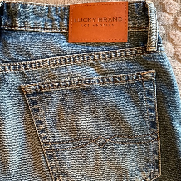 Lucky Brand Women’s Cut Off Jean Shorts (Size 27) / (Size 4) - Picture 8 of 8
